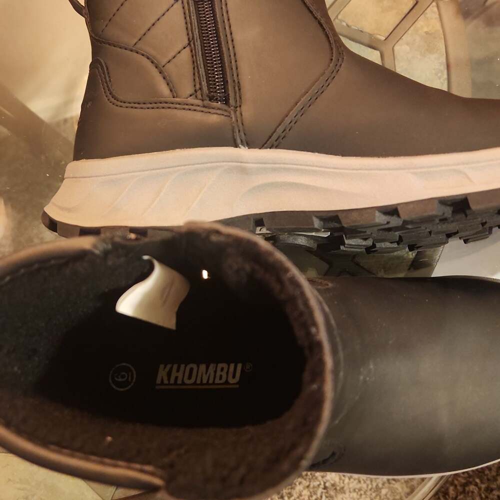 Khombu Women's Dusk Black Water-Resistant Winter Boots